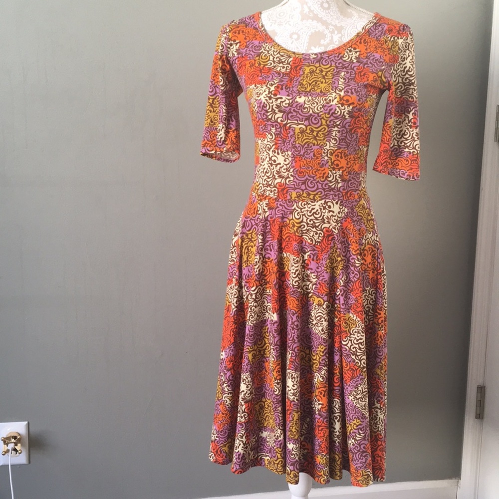 { LulaRoe } Nicole dress